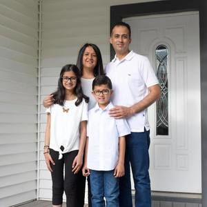 Meet your Posher, Farah